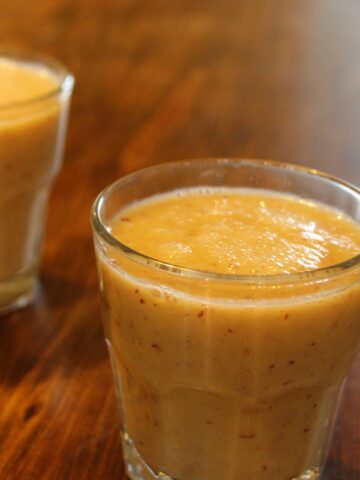 Spiced apple smoothie.