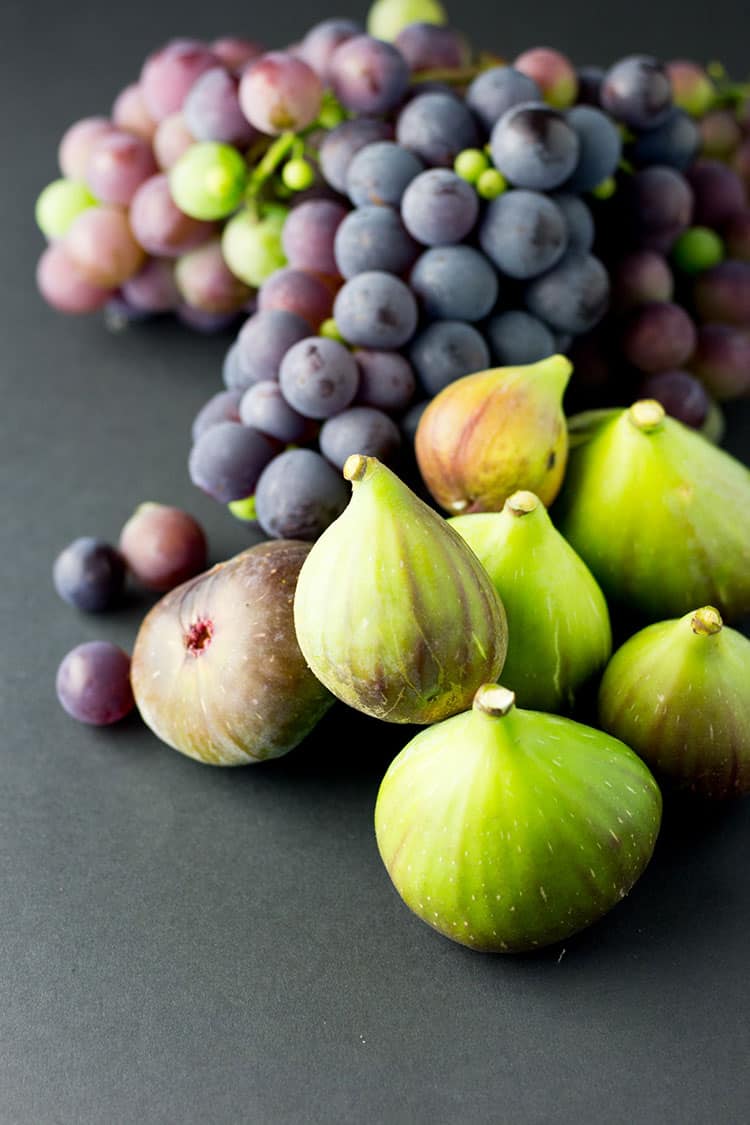 Freshly picked figs and grapes. 