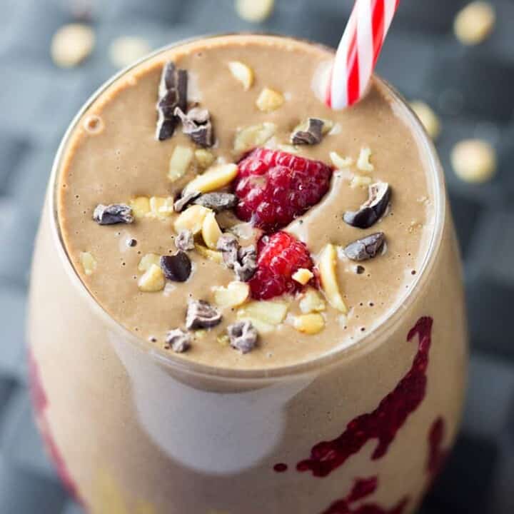 Mint Chocolate Smoothie - Peanut Butter and Jilly