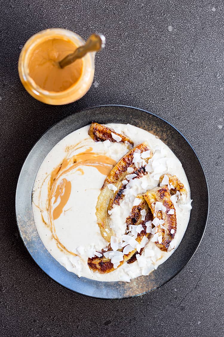 Raw buckwheat porridge with grilled bananas and peanut butter. 