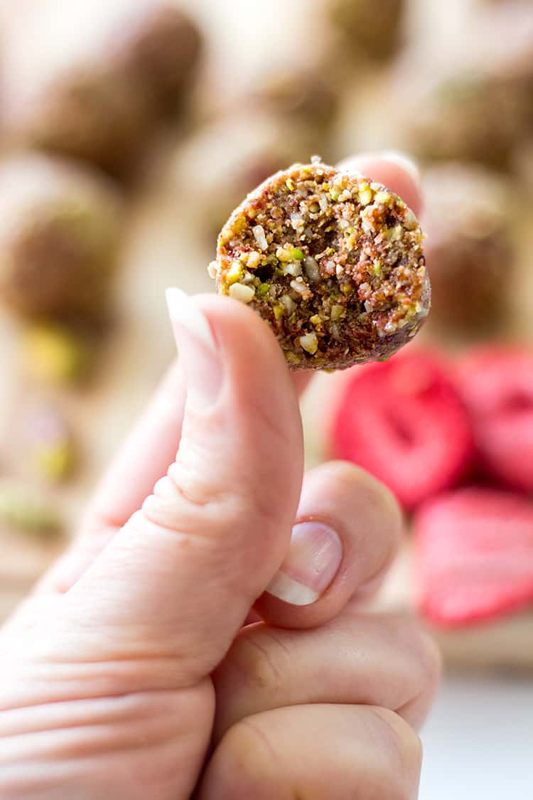 Pistachio, cardamom and strawberry bliss balls (vegan and gluten free). 