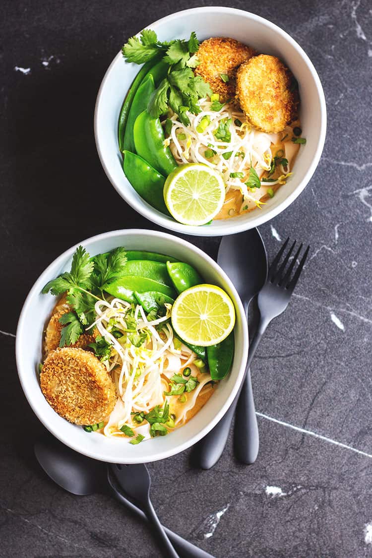 Thai curry noodles with chilli and lime cakes (vegan). 